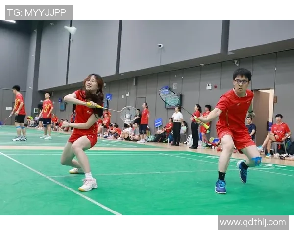 赛后分析:北京羽毛球队与西安羽毛球队在比赛中的灵活性对比探讨 赛后分析:北京羽毛球队与西安羽毛球队在比赛中的灵活性对比探讨