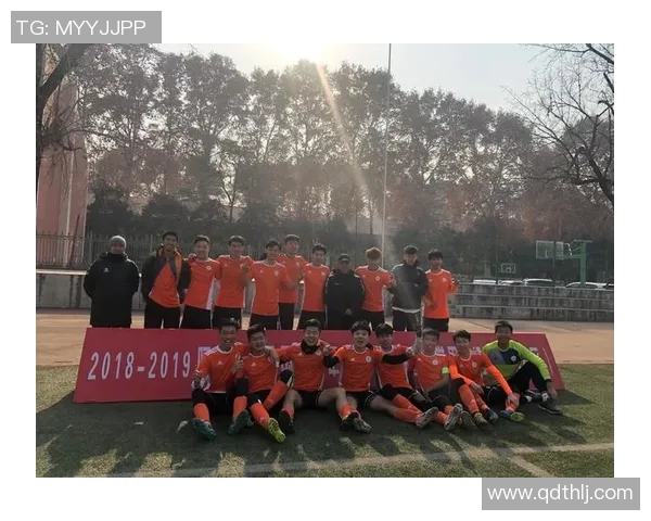 西安足球队的逆袭之路:从低谷到辉煌的奋斗历程与真实故事 西安足球队的逆袭之路:从低谷到辉煌的奋斗历程与真实故事