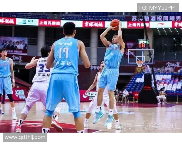 赛后复盘分析西安羽毛球队与重庆羽毛球队的竞技状态与表现对比