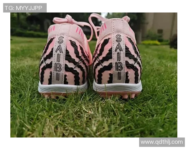 足球明星专属鞋款全解析让你领略球场风采与时尚魅力