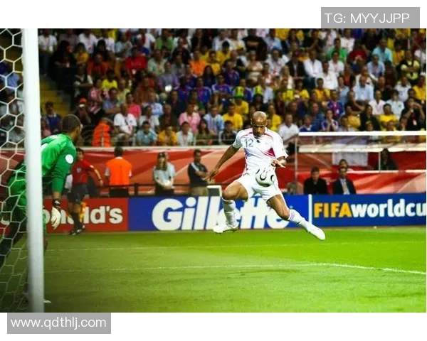 足球明星亨利意外卷入争斗现场视频曝光引发热议与讨论